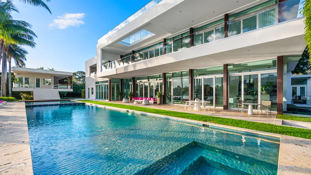 Photo: RobbReport.com